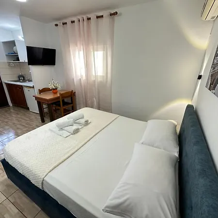 Anel 3* Vlorë