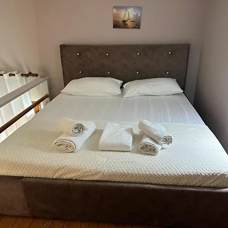 Aparthotel Anel *
