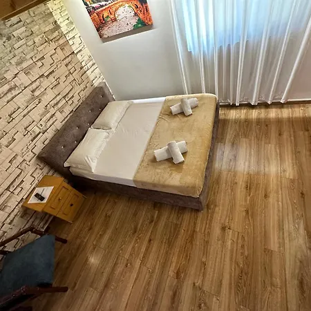 Anel Apartmanhotel 3*