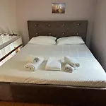 מלון דירות Anel 3*