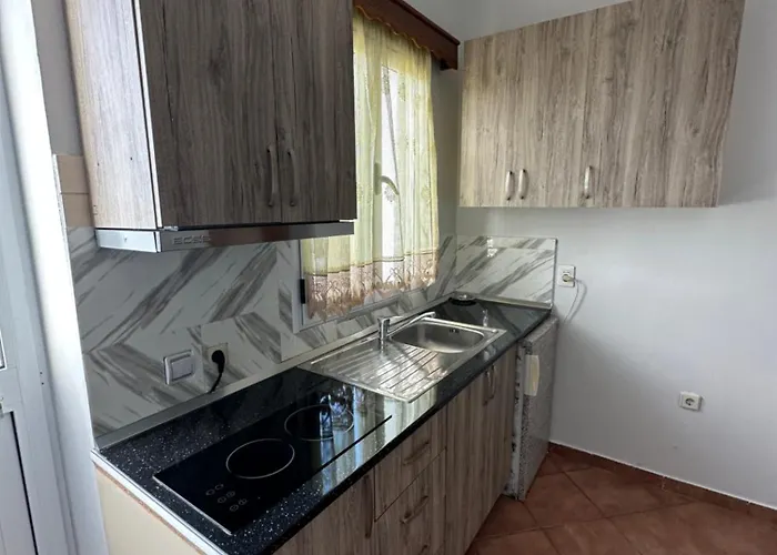 Aparthotel Anel Vlorë